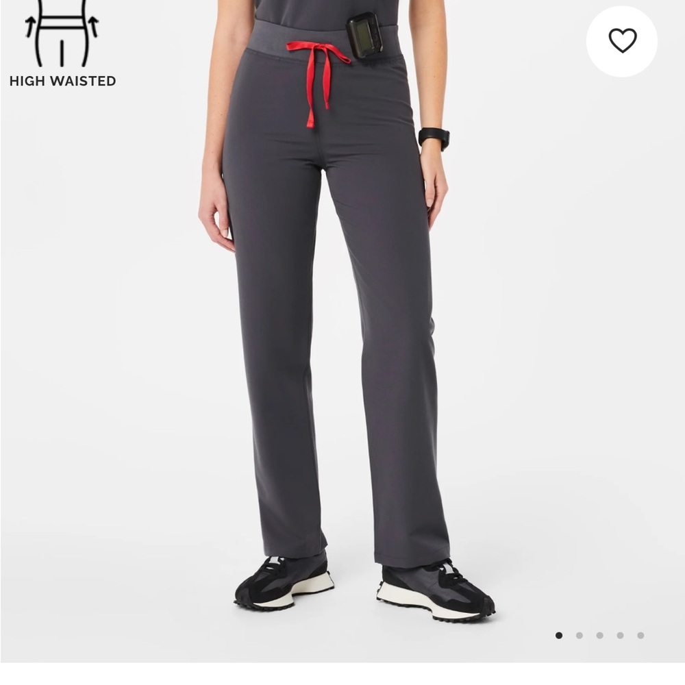 livingston high waisted scrub pants in charcoal